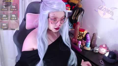 Snapshot of lilomoon69 chatting on October 17, 1:48 pm Lilo  online show from October 17, 1:48 pm