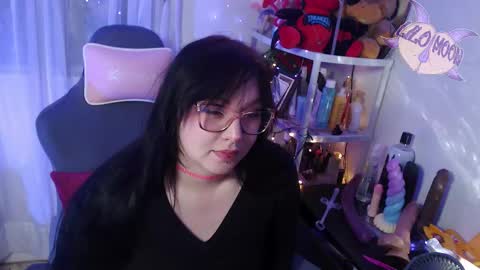 Snapshot of lilomoon69 chatting on March 1, 7:08 am Lilo  online show from March 1, 7:08 am