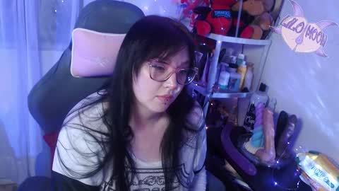 Snapshot of lilomoon69 chatting on March 3, 6:37 am Lilo  online show from March 3, 6:37 am