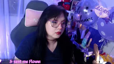 Snapshot of lilomoon69 chatting on February 13, 3:50 am Lilo  online show from February 13, 3:50 am