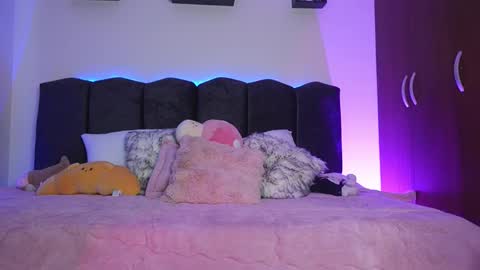 Lilou online show from March 16, 1:04 pm