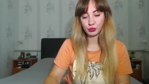 lilu_cute25 online show from November 6, 10:57 pm