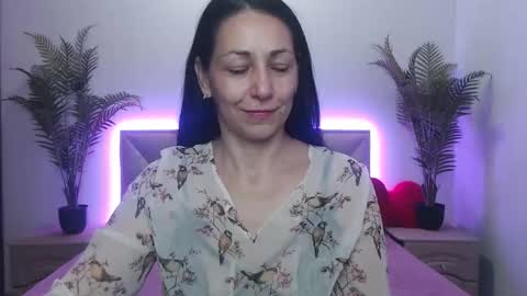 lilugrants online show from November 4, 8:21 pm