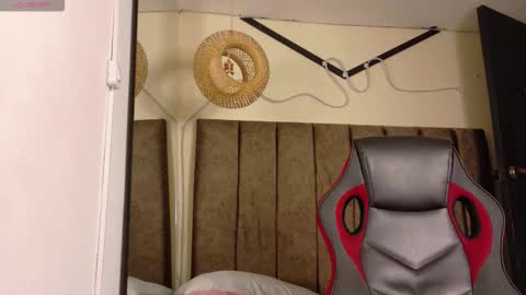 Lily online show from January 7, 3:44 am