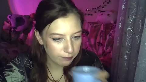 lily_ember online show from December 1, 7:56 pm