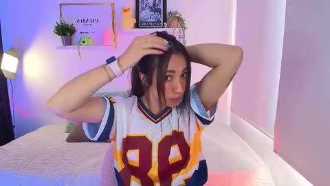 just lily online show from September 24, 8:15 pm