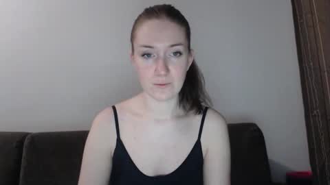 lily_love_x online show from January 31, 11:02 pm