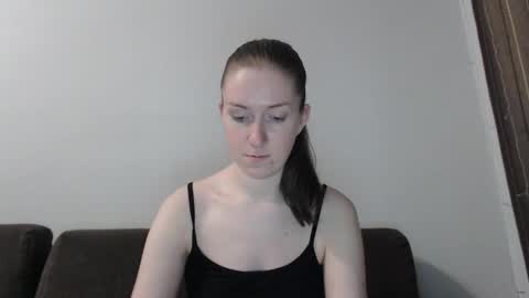 lily_love_x online show from April 6, 12:08 am