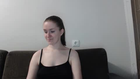 lily_love_x online show from October 10, 11:09 pm