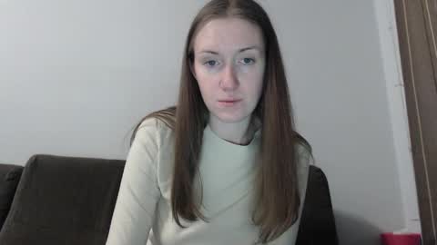 lily_love_x online show from May 27, 12:06 am