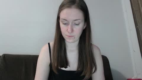 lily_love_x online show from April 11, 6:40 am