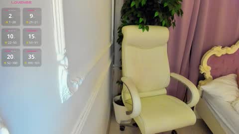 Lily online show from February 22, 2:59 am