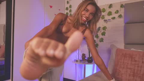 Lily Miiller online show from November 30, 8:49 pm