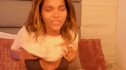 Lily Miiller online show from October 27, 8:42 pm