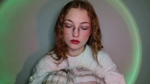 small lily online show from January 16, 8:34 am