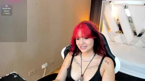 lily_te3n online show from February 28, 6:45 pm