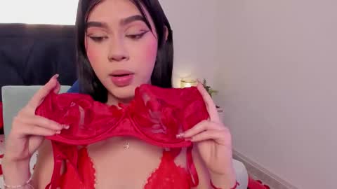 LilyWoodz online show from February 14, 7:27 pm