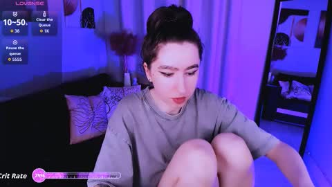 LILY online show from February 28, 2:43 pm