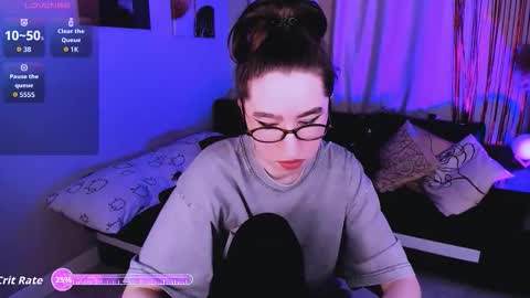 LILY online show from February 14, 1:47 pm