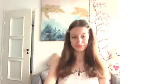 lilycandy_ online show from June 22, 12:01 pm