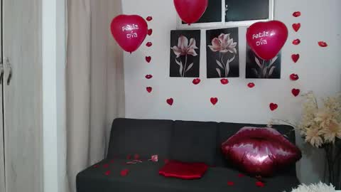 lilyfox23 online show from February 15, 12:59 pm