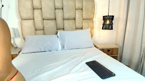 LIA  online show from November 15, 6:20 pm