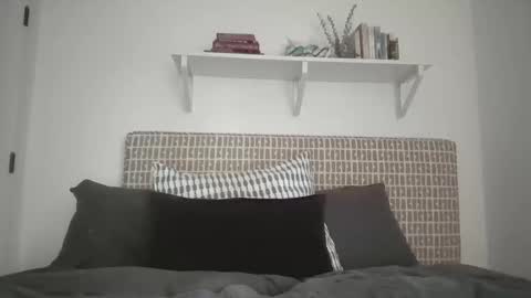 Lily Grace online show from September 17, 1:53 am