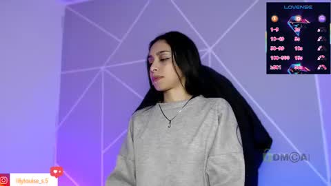 Liliana louise online show from July 10, 9:47 am