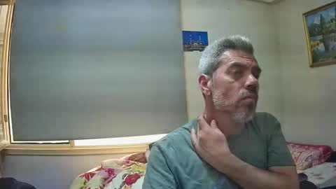 lilylovelyman50 online show from May 28, 1:42 pm