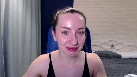 Lily online show from May 8, 11:49 am