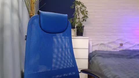 Lily online show from September 29, 3:27 am