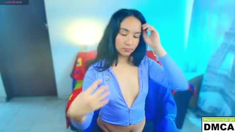 lily online show from July 3, 2:11 pm