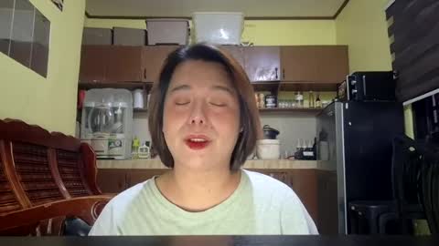 lilysette online show from July 27, 10:01 am
