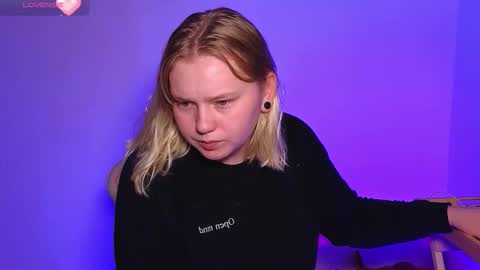 Snapshot of lime_cat chatting on September 26, 12:18 am lime cat online show from September 26, 12:18 am