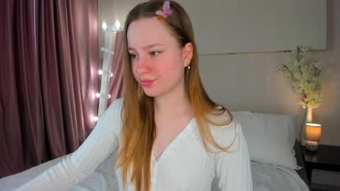 Lina online show from May 11, 1:23 am