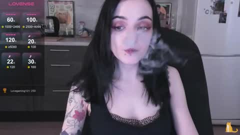 Lina 3  1715622743 online show from December 23, 9:26 am