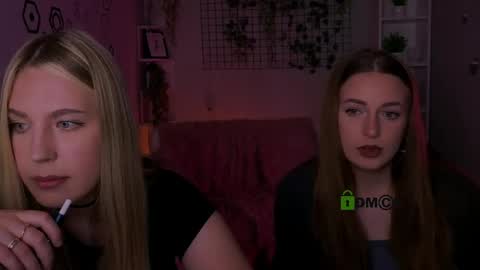 linaa_dolly online show from May 20, 7:42 pm