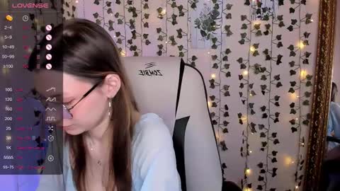 Lina online show from February 8, 6:06 am