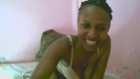 linah1123 online show from March 28, 9:16 pm