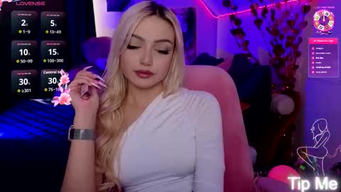 I am Lina online show from March 6, 2:38 pm