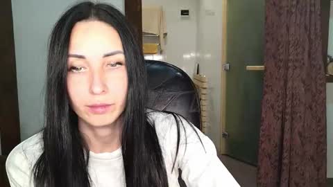 LinaLivee online show from November 20, 8:17 pm