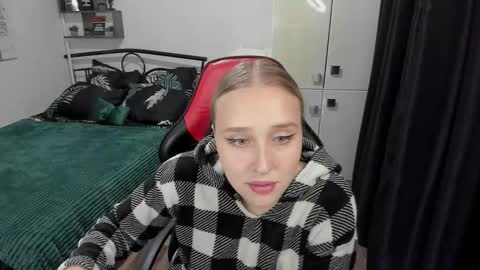 Lina online show from September 10, 9:27 pm