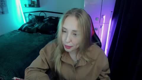 Lina online show from October 10, 9:41 pm