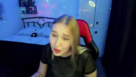 Lina online show from October 16, 9:46 pm