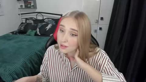 Lina online show from September 17, 9:18 pm