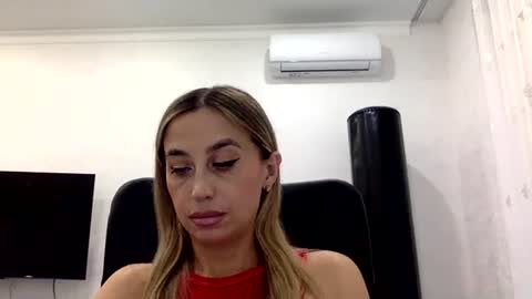 linavora online show from November 26, 1:19 pm