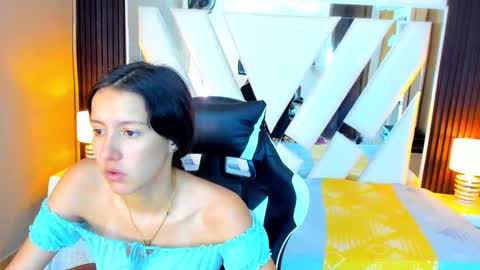  Linda  online show from September 19, 6:22 pm