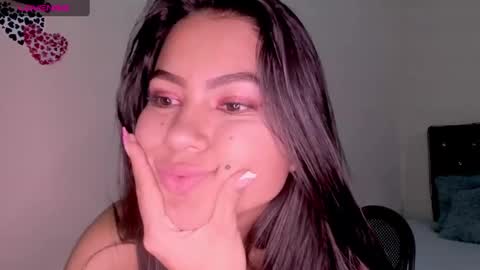 Snapshot of linda_alana chatting on January 30, 1:33 am Alana online show from January 30, 1:33 am