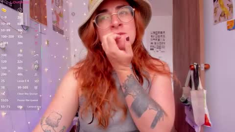 Giggles  online show from September 22, 2:54 pm