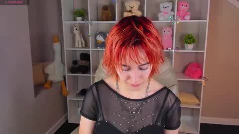 Linda online show from December 2, 9:40 am